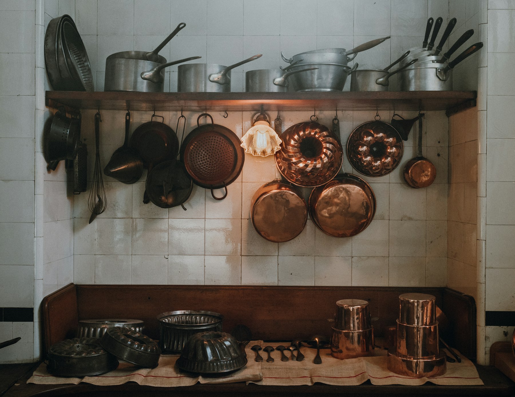 Shop Copper pots and pans in a professional kitchen